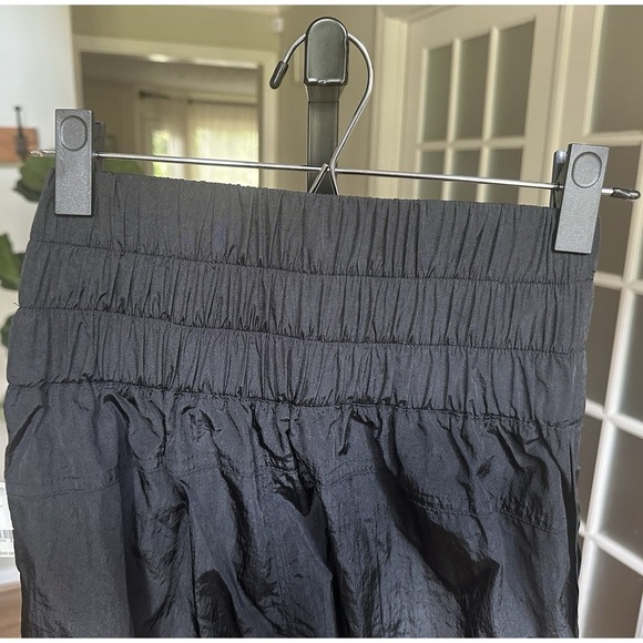 FP Movement The Way Home Joggers Black XS High Rise Nylon Track Pants NWT $60 - Picture 7 of 7